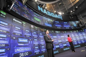 หุ้น IPO ของ Facebook ยังคงดิ่งลงเหว